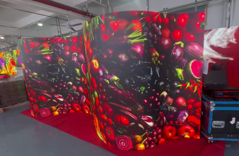 Customers customized a large creative LED display project in our led display factory aging, this project is all built by our company's flexible led cabinet.